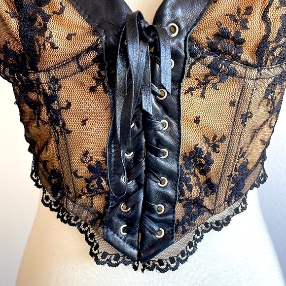 Trashy lace with leather top and panties. Size M. New - Picture 2 of 16